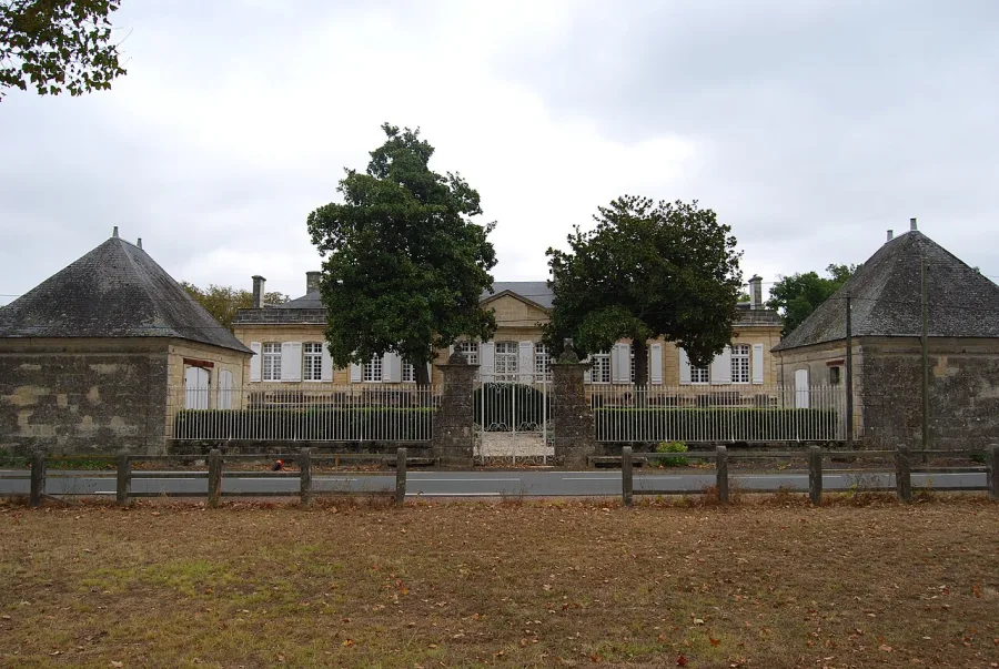 Ambès, Bordeaux Métropole